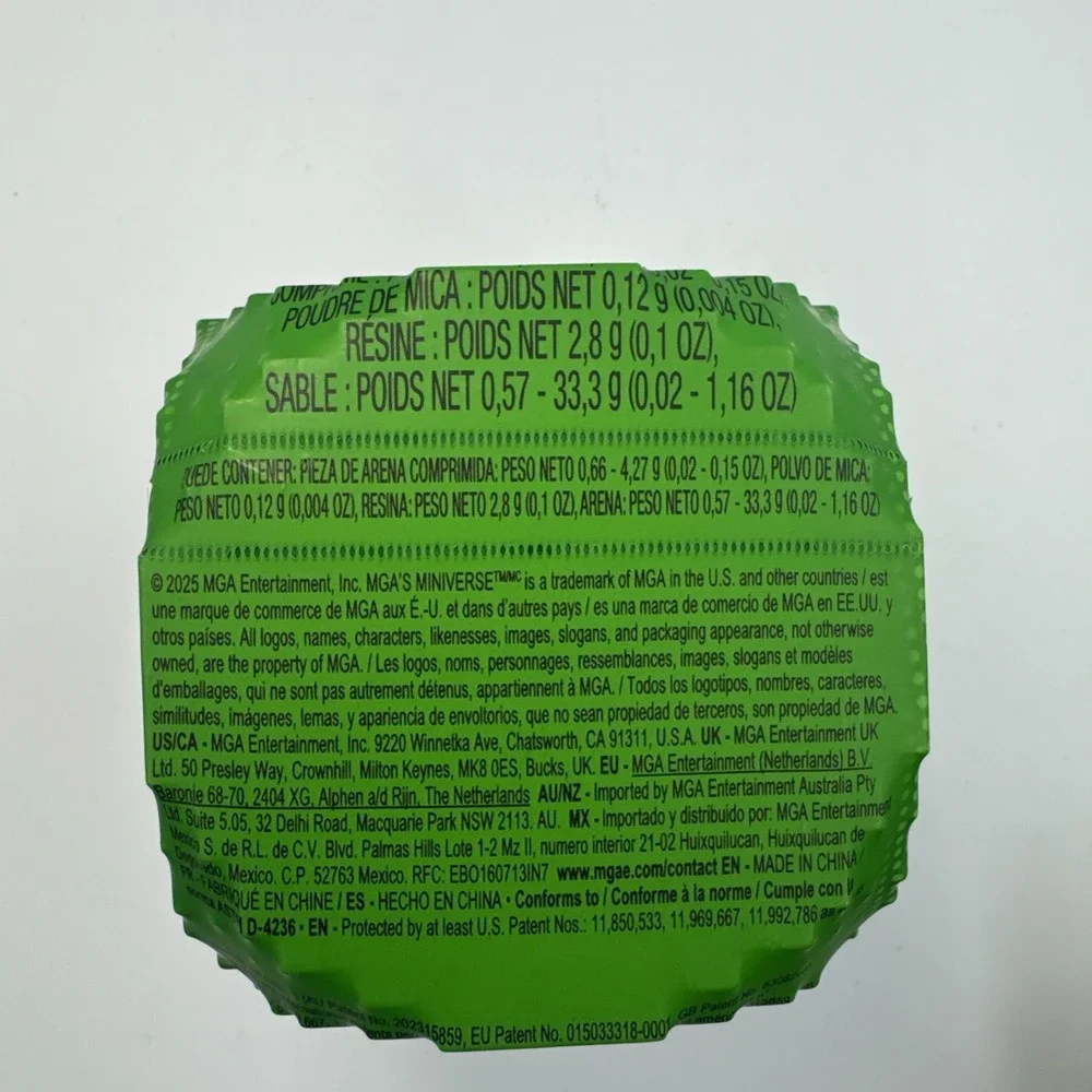 MGA's Miniverse Make It Mini Mystery Collectable‎ Series 1 Minecraft Capsule New